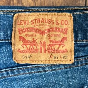 Levi’s 514 straight leg jeans 31x32